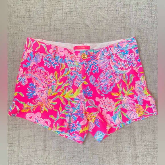 Lilly Pulitzer Pink, Green, Blue Callahan Shorts in Pink Isle size 8 with pocket - Picture 3 of 9